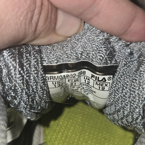 Fila gray gym shoes little girls size 13 - Picture 8 of 8